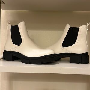 Nine West Women’s Heel Boot
